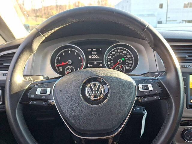 2016 Volkswagen Golf SportWagen TSI S