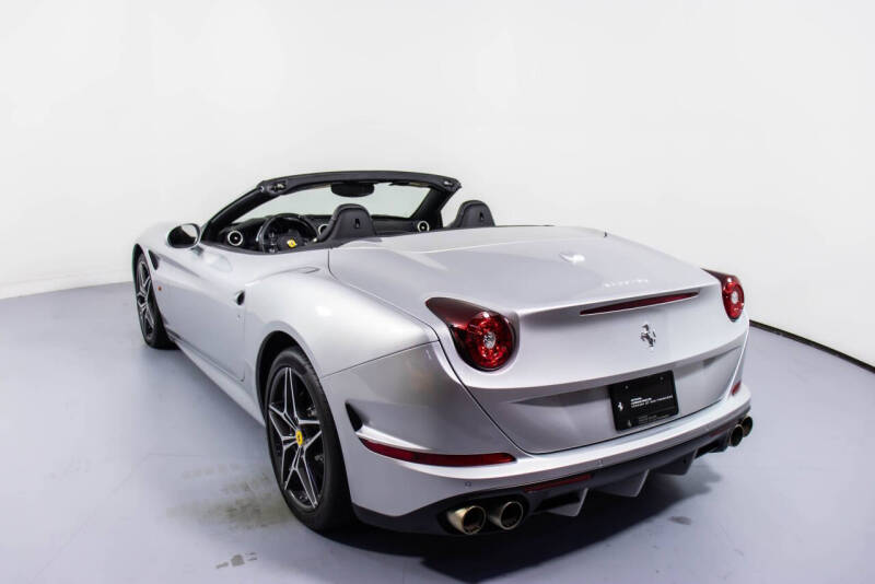 2016 Ferrari California T