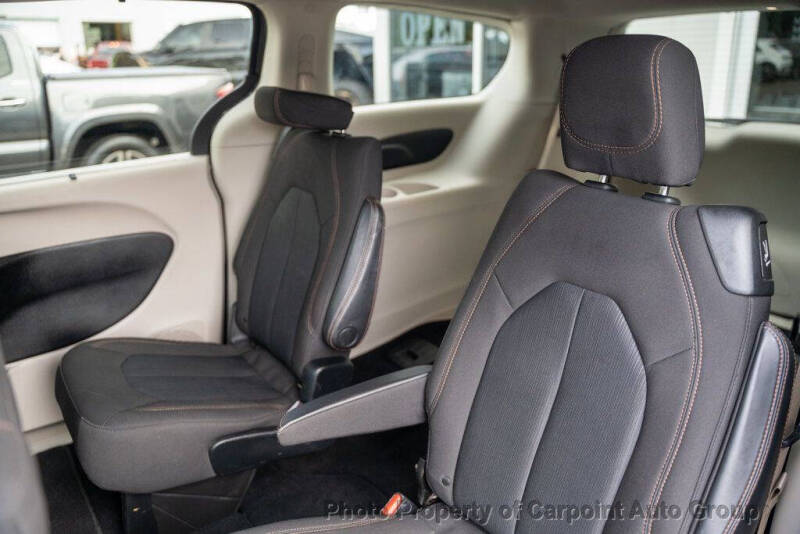 2020 Chrysler Pacifica Touring