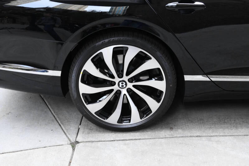 2026 Bentley Flying Spur Azure