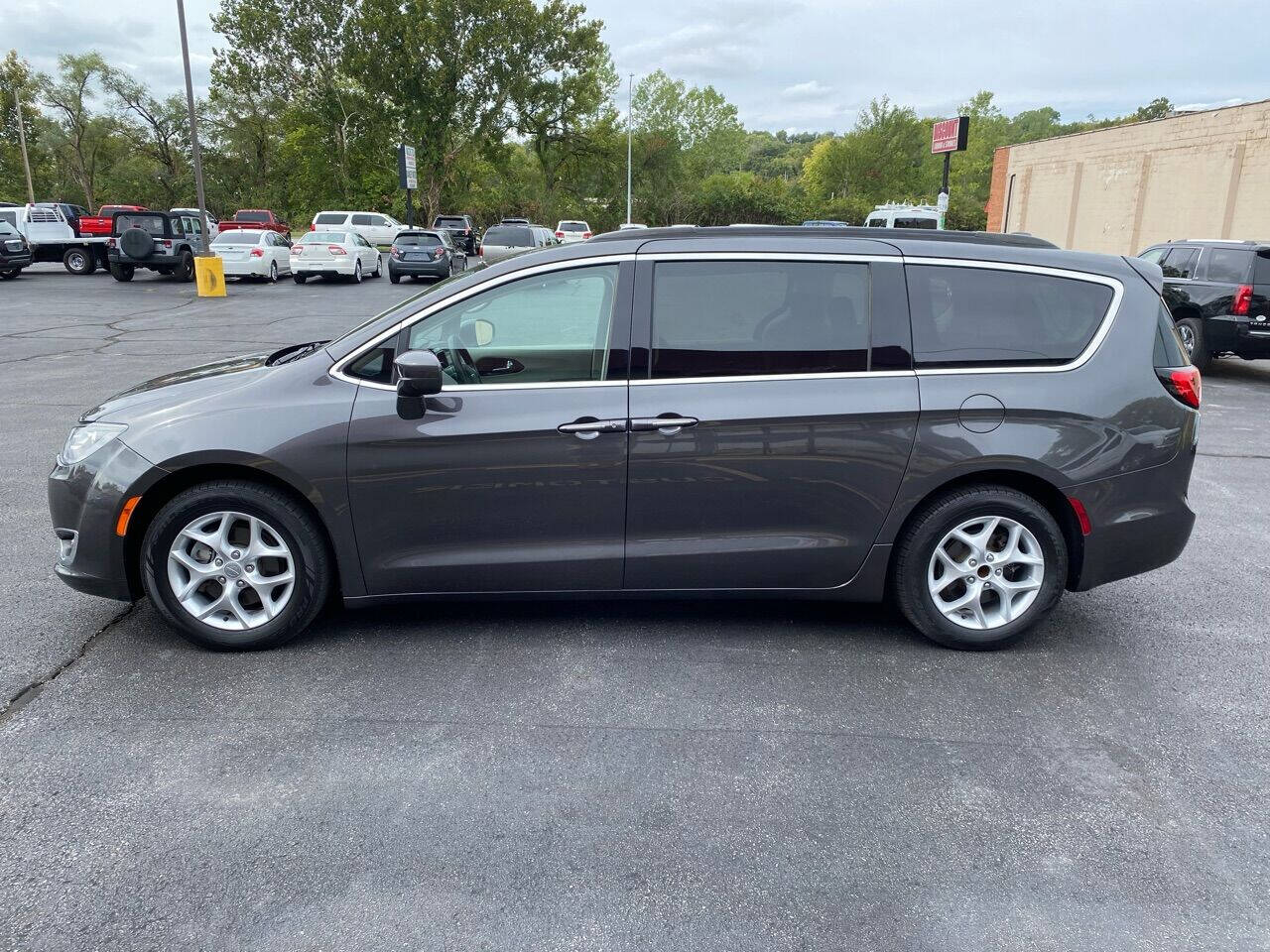 Gray 2018 Chrysler Pacifica Touring Plus Touring Plus 4dr Mini-Van 2