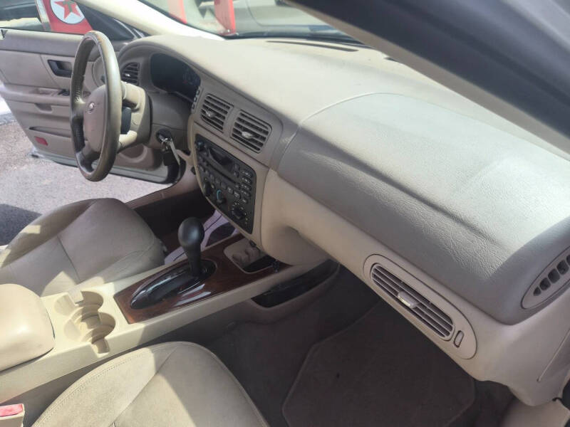 2007 Ford Taurus SE