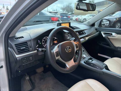 2011 Lexus CT 200h Premium