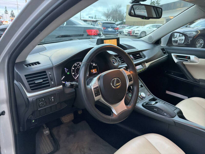 2011 Lexus CT 200h Premium