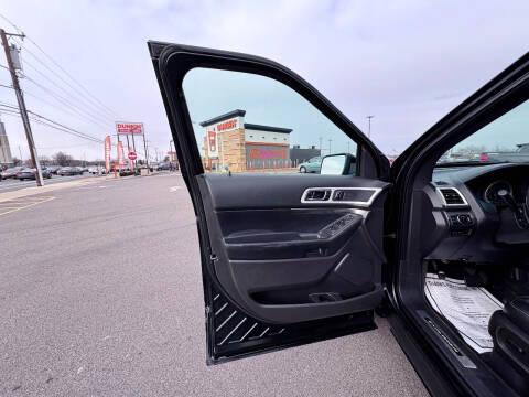 2014 Ford Explorer Sport