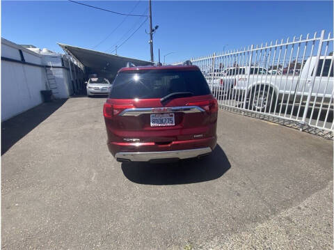 2018 GMC Acadia Denali