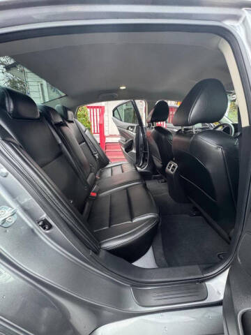 2023 Nissan Maxima 3.5 SV