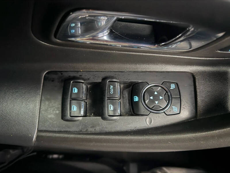 2018 Ford Taurus SEL