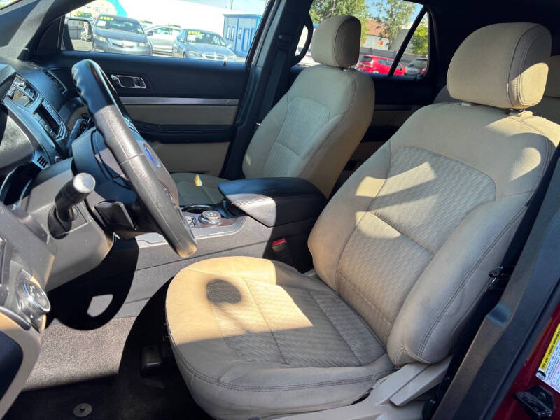 2017 Ford Explorer