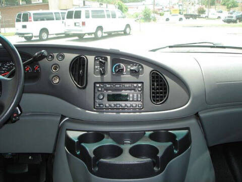 2008 Ford E-Series E-350 SD XLT