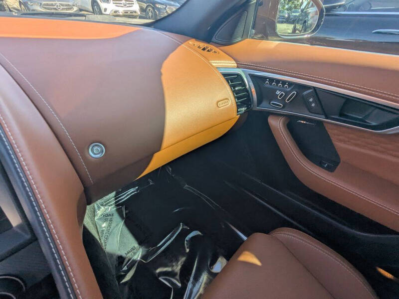 2024 Jaguar F-TYPE P450 R-Dynamic