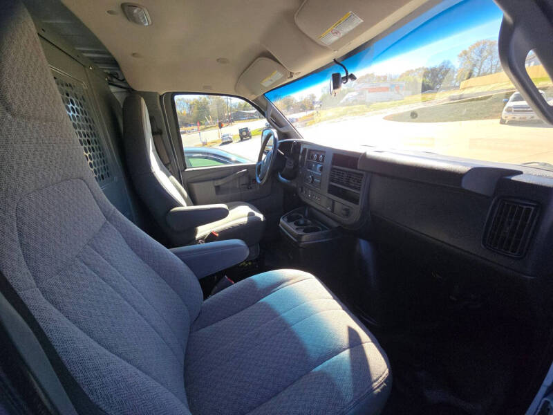 2019 Chevrolet Express 2500