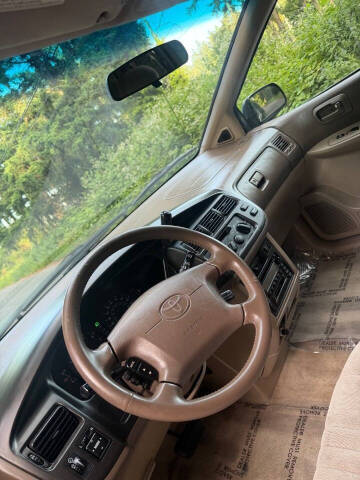 2000 Toyota Sienna LE