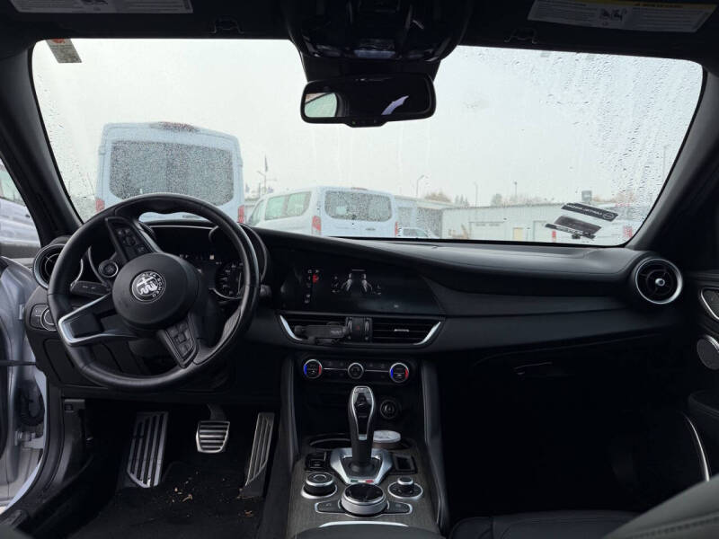 2022 Alfa Romeo Giulia Ti