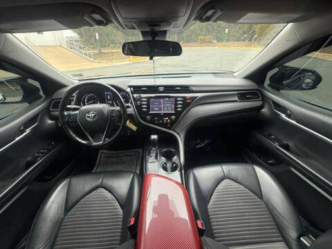 2020 Toyota Camry SE