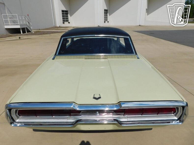 1966 Ford Thunderbird