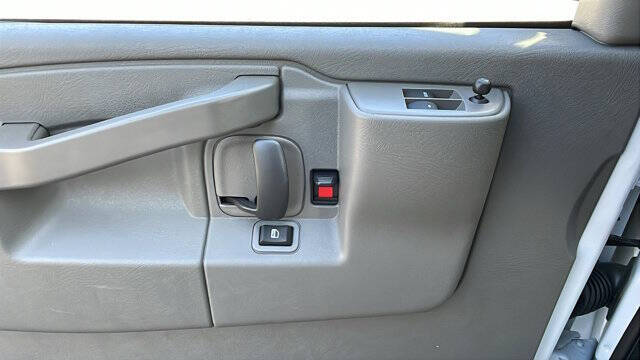2026 Chevrolet Express 2500