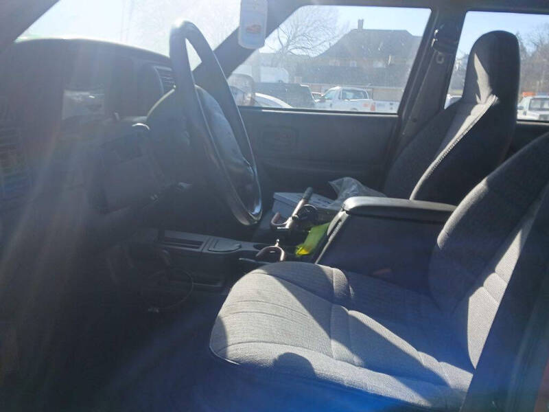 2000 Jeep Cherokee SE