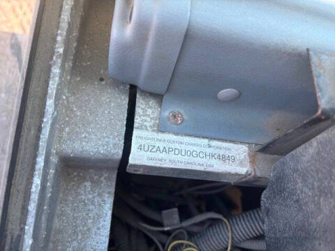 2016 Freightliner MT45 Chassis