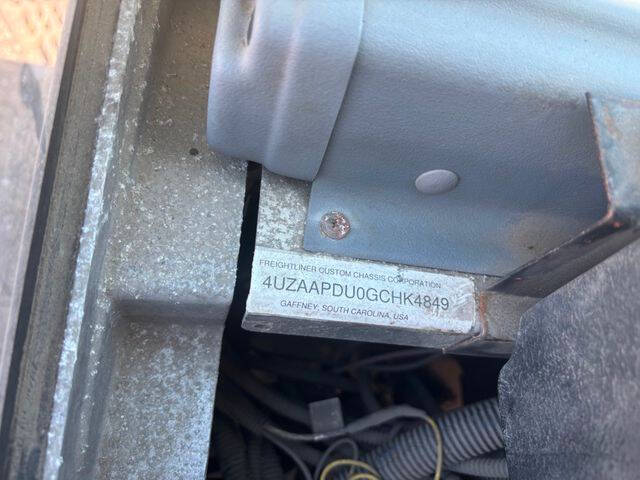 2016 Freightliner MT45 Chassis