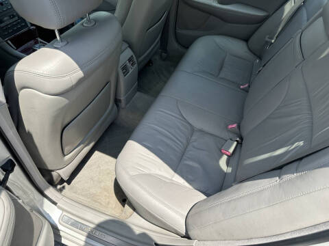 2004 Lexus ES 330