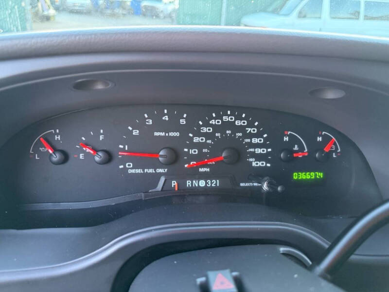 2006 Ford E-Series E-350 SD XLT