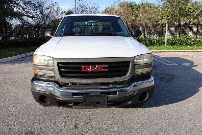 2006 GMC Sierra 2500HD Work Truck