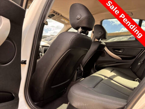 2015 BMW 3 Series 320i