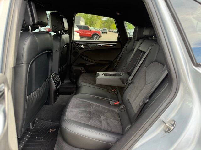 2017 Porsche Macan