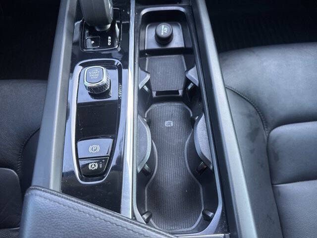 2023 Volvo XC60 B5 Core