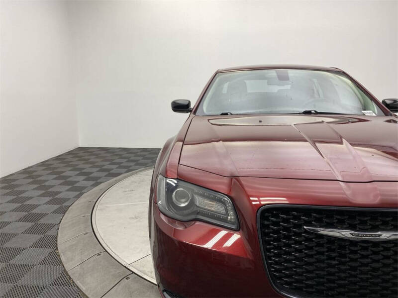 2019 Chrysler 300 Touring