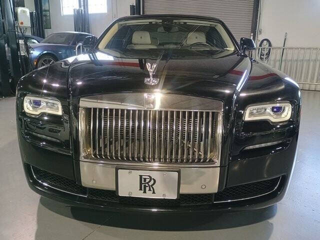 2015 Rolls-Royce Ghost 29