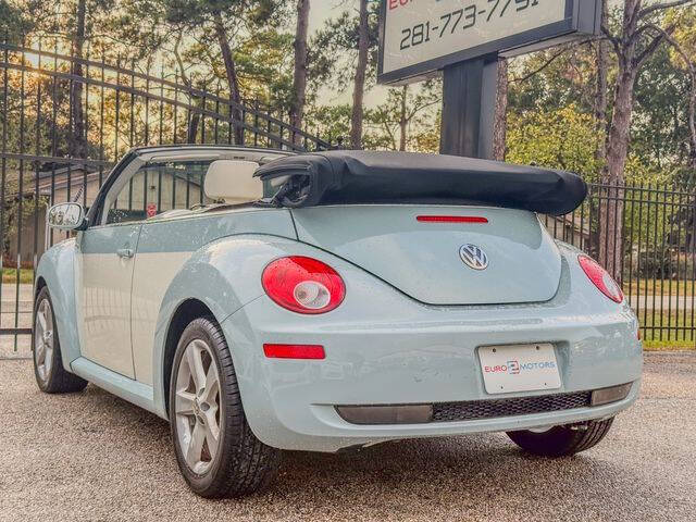 2010 Volkswagen New Beetle Convertible Final Edition PZEV