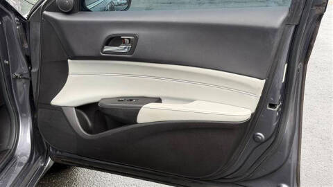 2017 Acura ILX