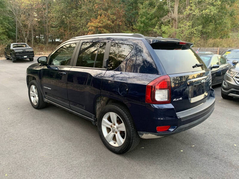 2017 Jeep Compass Latitude photo 8