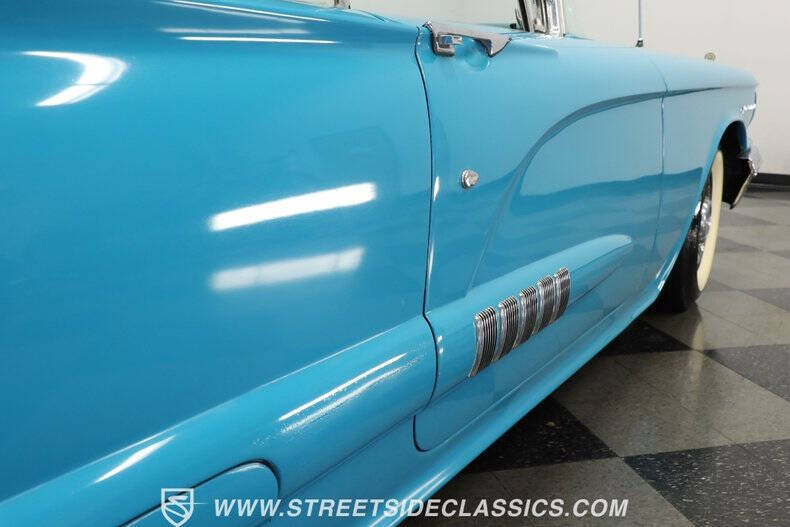 1958 Ford Thunderbird