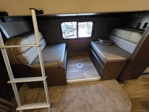 2020 Thor Motor Coach Freedom Elite