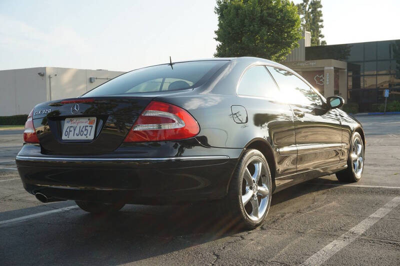 2005 Mercedes-Benz CLK CLK 320