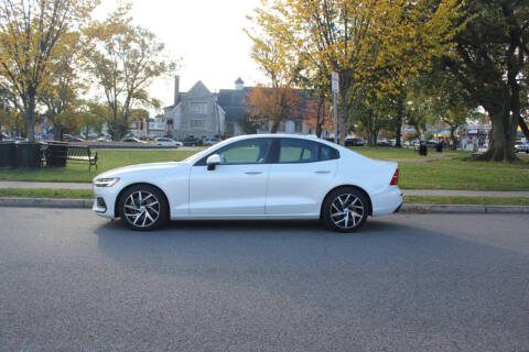 2020 Volvo S60 T5 Momentum