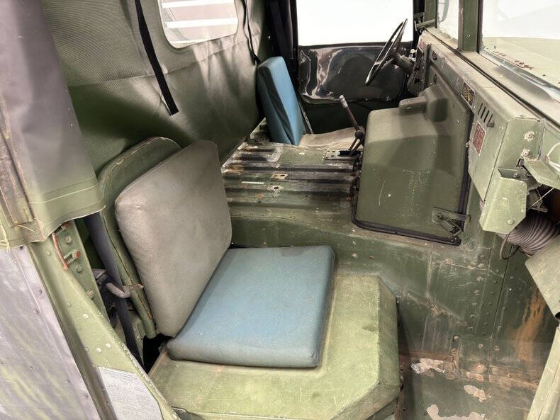 1986 AM General Hummer