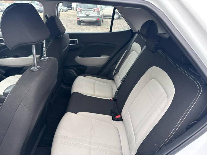2020 Hyundai Venue SEL