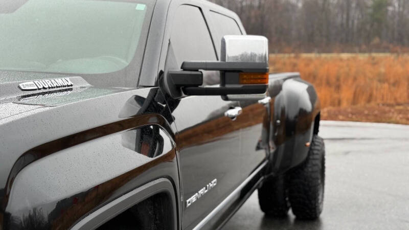 2019 GMC Sierra 3500HD Denali