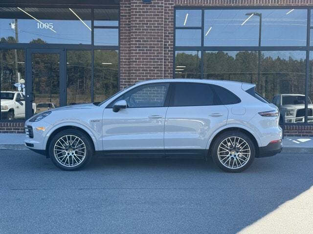 2022 Porsche Cayenne E-Hybrid Platinum Edition