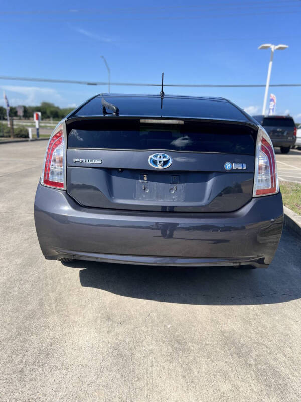 2015 Toyota Prius Two