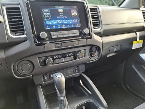 2024 Nissan Frontier SV