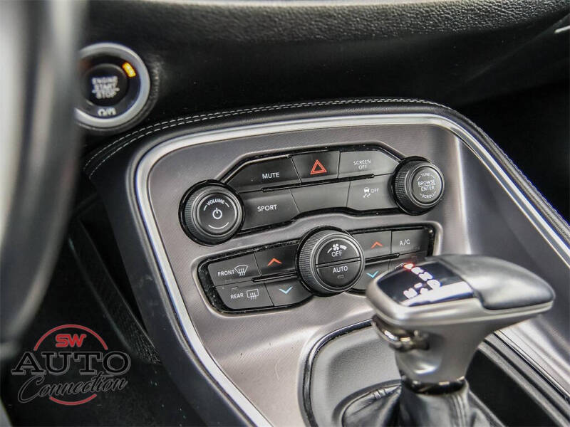 2020 Dodge Challenger SXT