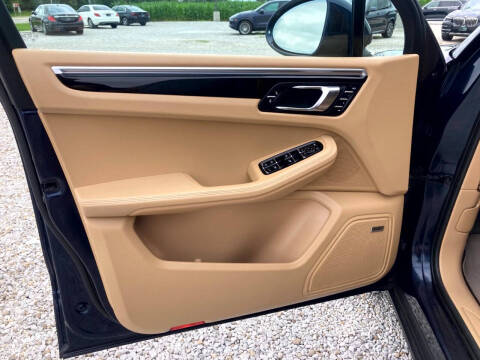 2017 Porsche Macan