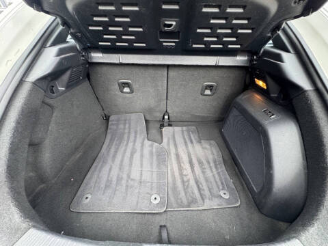 2013 Volkswagen Beetle Turbo Fender Edition