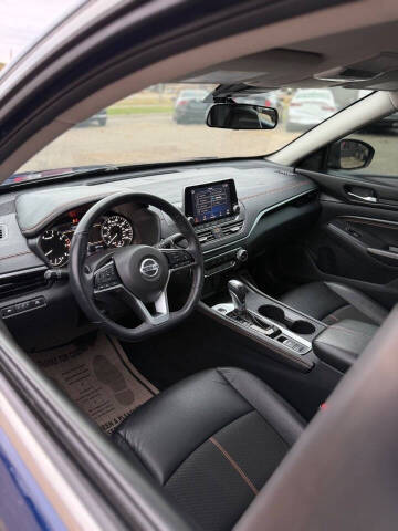 2021 Nissan Altima 2.5 SR