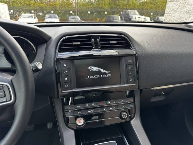 2018 Jaguar F-PACE 25t Premium